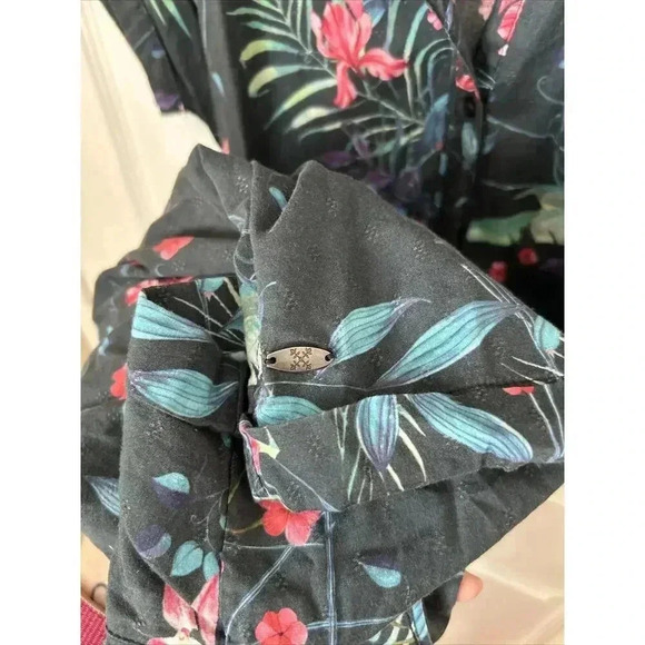 Oxbow France Romper Surf Wear Tropical Floral Pockets Shorts Women’s Size 2 - Picture 8 of 13